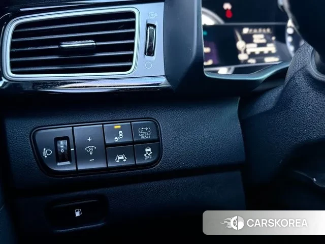 Kia Niro id 3608456 из Кореи 16