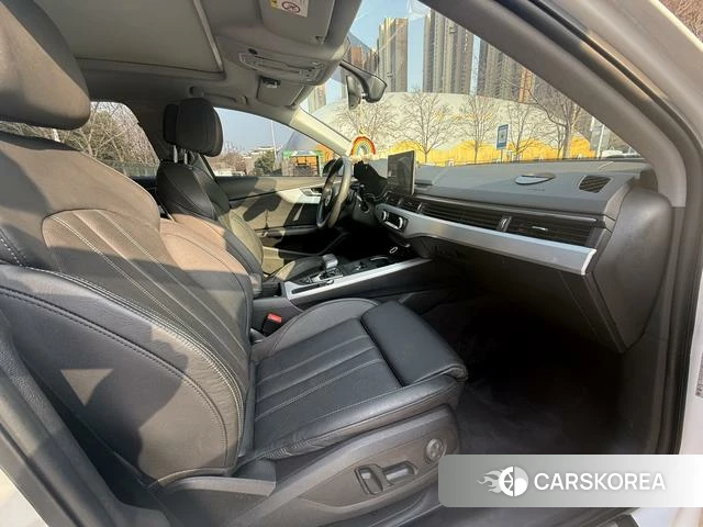 Audi A4L id 4300988 из Китая 14