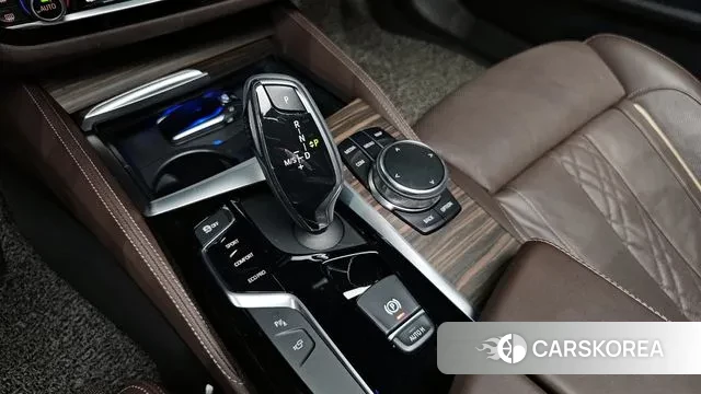 BMW 5 Series (G30) id 2986917 из Кореи 19