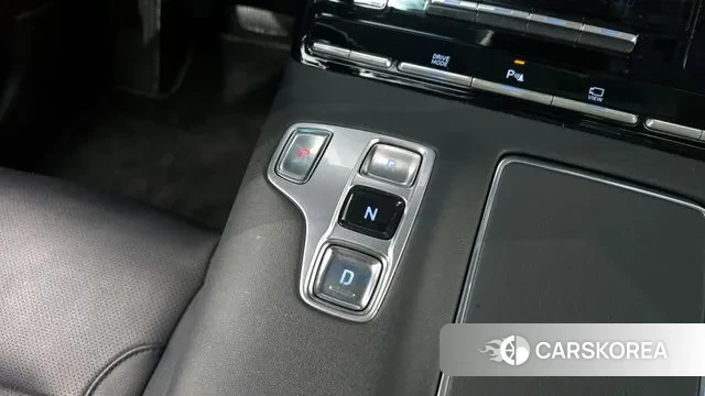 Hyundai The New Grandeur IG id 3354801 из Кореи 19