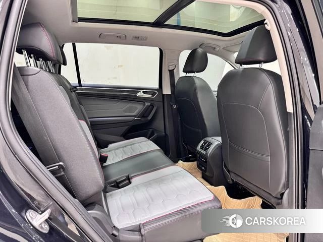 Volkswagen Tiguan L id 4276975 из Китая 14