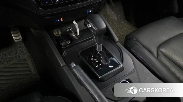 Ssangyong The New Rexton Sports Cannes id 3812760 из Кореи 19