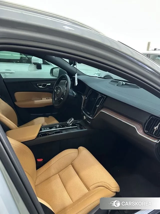 Volvo V60 Cross-Country 2nd Generation id 3206655 из Кореи 11