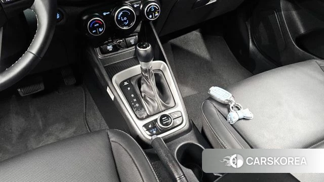 Hyundai Venue id 4329681 из Кореи 19