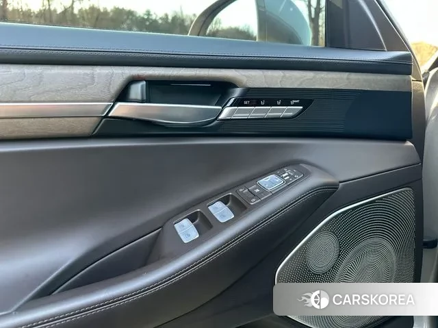 Genesis G90 id 3703697 из Кореи 10