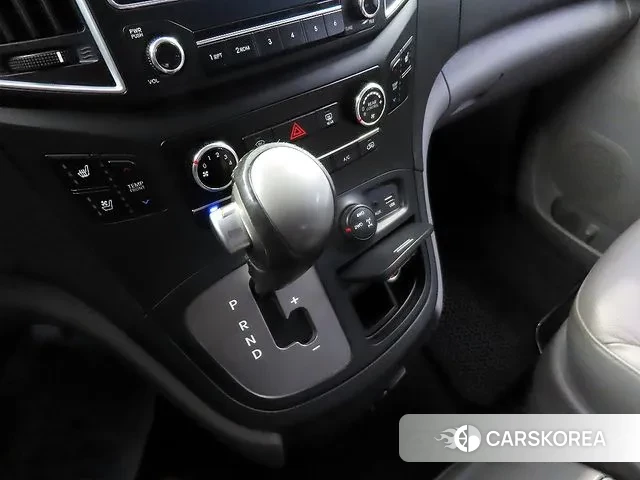 Hyundai The New Grand Starex id 3669231 из Кореи 19