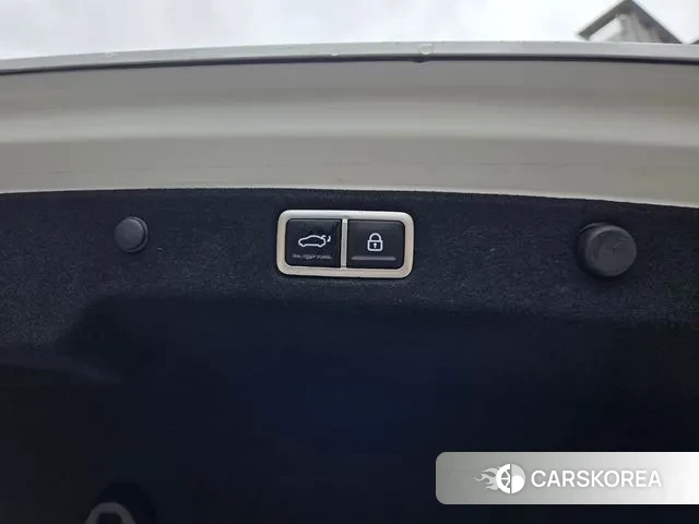 Hyundai Grandeur (GN7) id 3726183 из Кореи 19