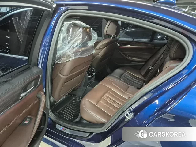 BMW 5 Series (G30) id 3570742 из Кореи 19