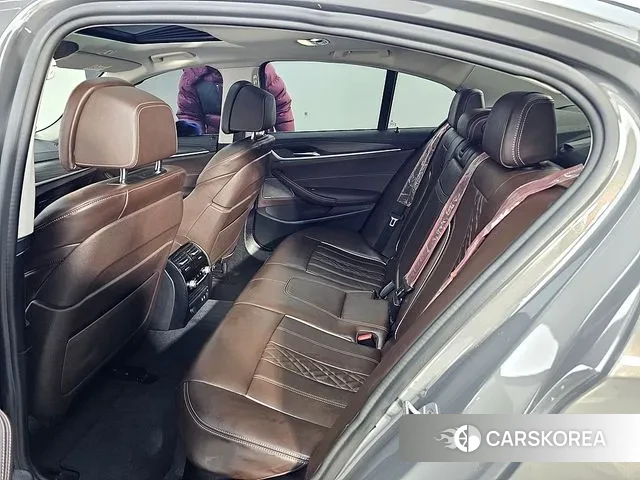 BMW 5 Series (G30) id 3616393 из Кореи 19