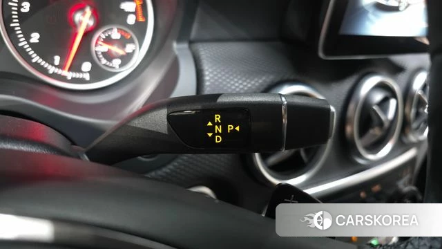 Mercedes-Benz A-Class W176 id 4233142 из Кореи 29