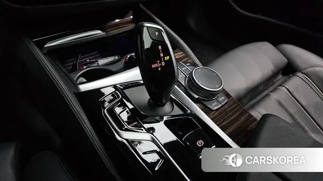 BMW 5 Series (G30) id 3317938 из Кореи 19