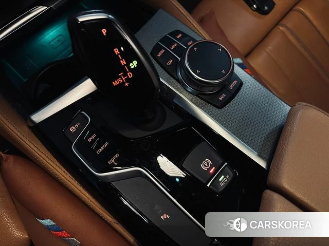 BMW 5 Series (G30) id 4351289 из Кореи 19