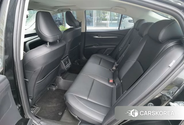Toyota Camry id 4299992 из Китая 9