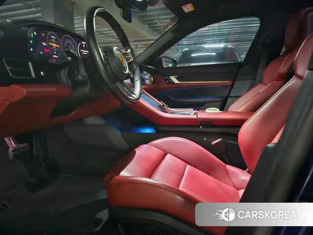 Porsche Taycan id 3468787 из Кореи 16