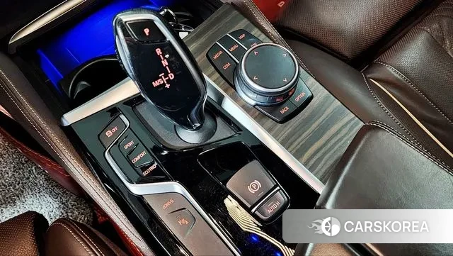 BMW 5 Series (G30) id 3635847 из Кореи 19