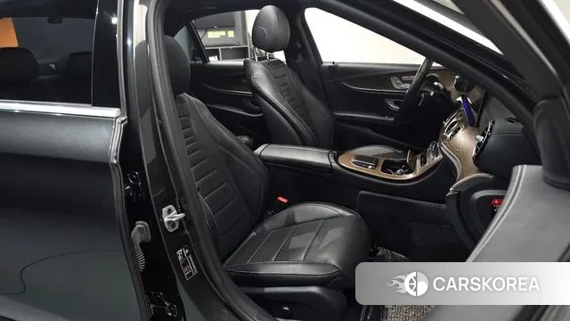 Mercedes-Benz E-Class W213 id 3207997 из Кореи 19