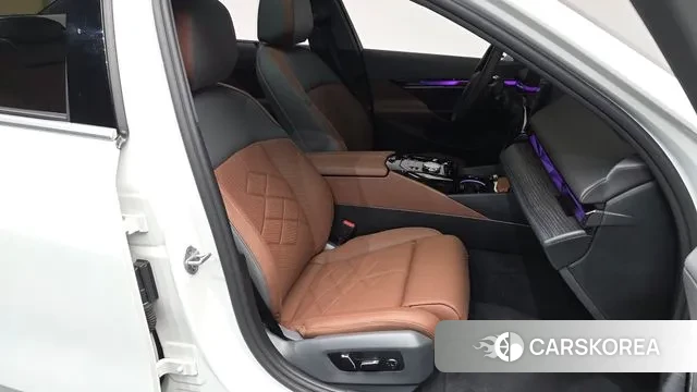 BMW 5 Series (G60) id 3745020 из Кореи 19