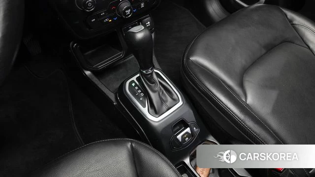 Jeep Renegade id 3924958 из Кореи 19