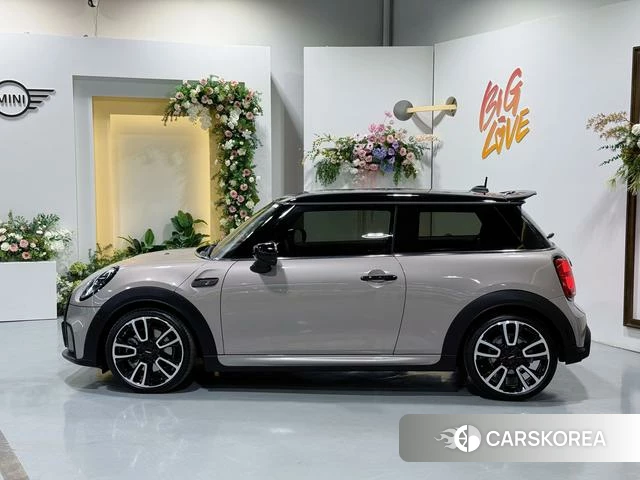 MINI Unknown id 3939296 из Китая 9