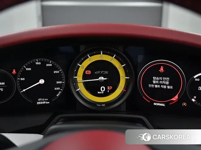 Porsche 911(992) id 3196013 из Кореи 19