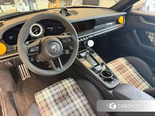 Porsche 911(992) id 4462208 из Кореи 13