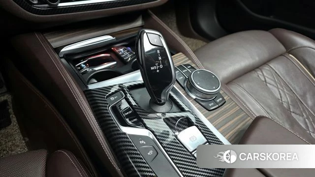 BMW 5 Series (G30) id 3861799 из Кореи 19