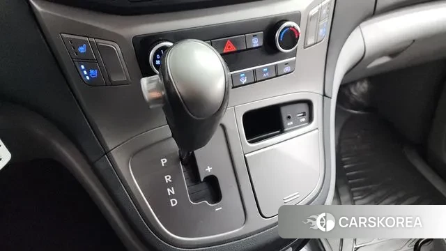 Hyundai The New Grand Starex id 3374382 из Кореи 19