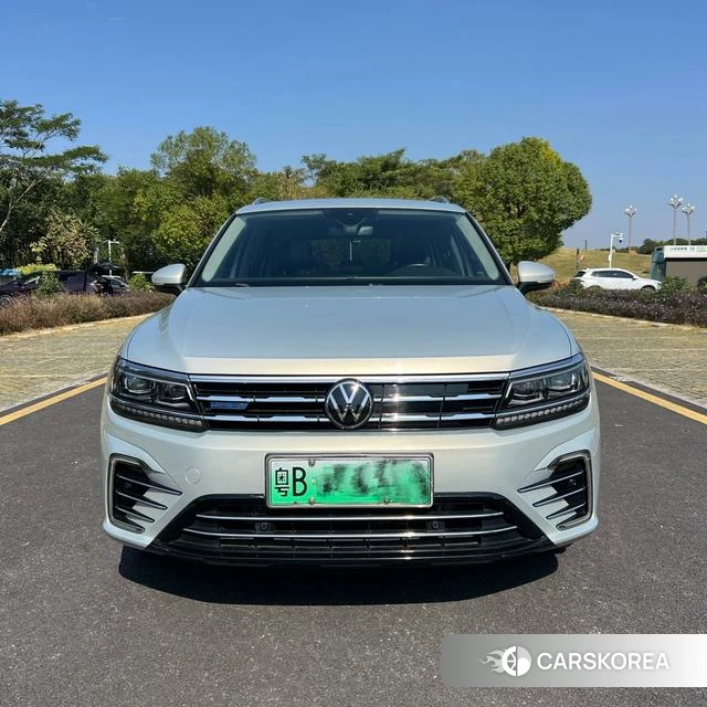Volkswagen Tiguan L PHEV id 4274763 из Китая 9
