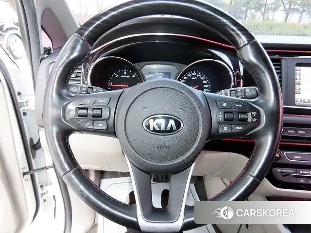 Kia The New Carnival id 3656881 из Кореи 19