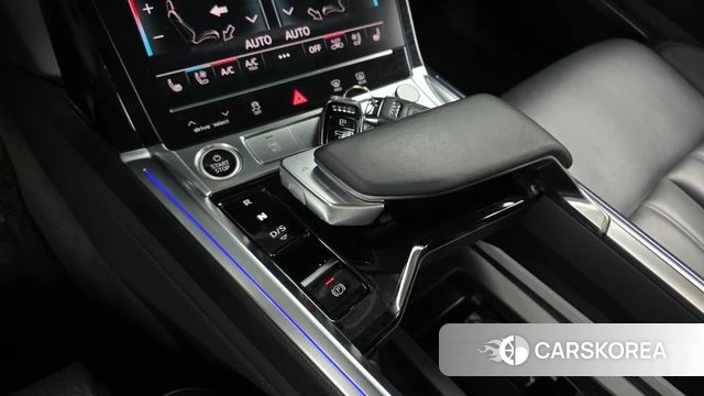 Audi e-Tron id 4550348 из Кореи 32