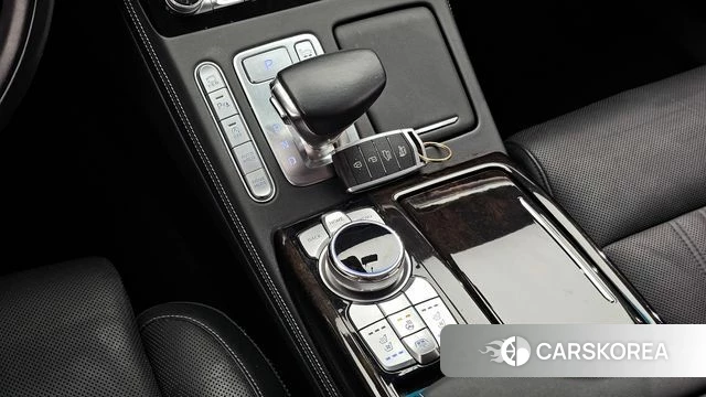 Genesis G90 id 4402961 из Кореи 19