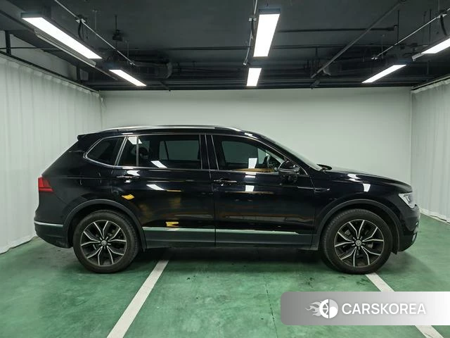 Volkswagen Tiguan L id 4208370 из Китая 19