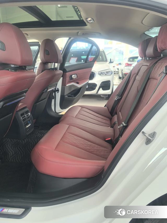 BMW 3 series id 4348835 из Китая 20