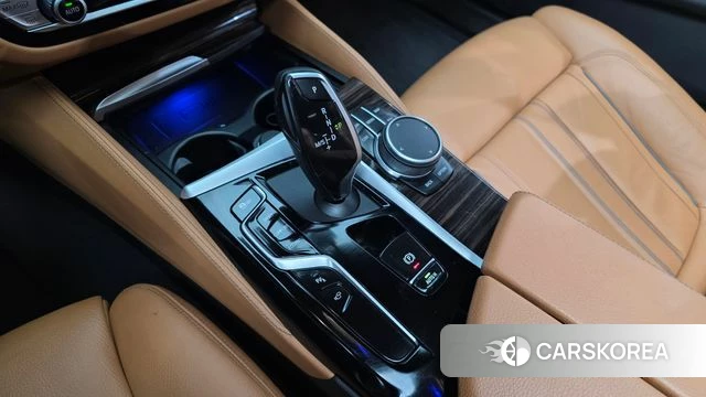 BMW 5 Series (G30) id 3935605 из Кореи 19