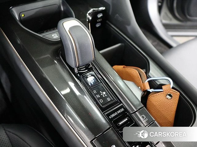 Toyota Crown Crossover id 4617430 из Кореи 19