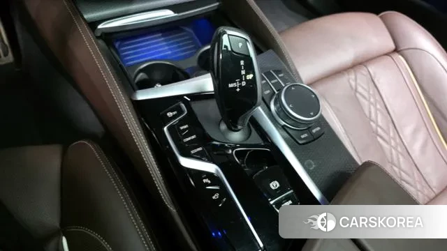 BMW 5 Series (G30) id 3433138 из Кореи 19