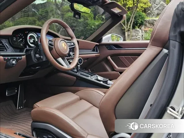 Porsche 911(992) id 3599964 из Кореи 19