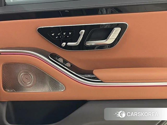 Mercedes-Benz S-class id 4257802 из Китая 27