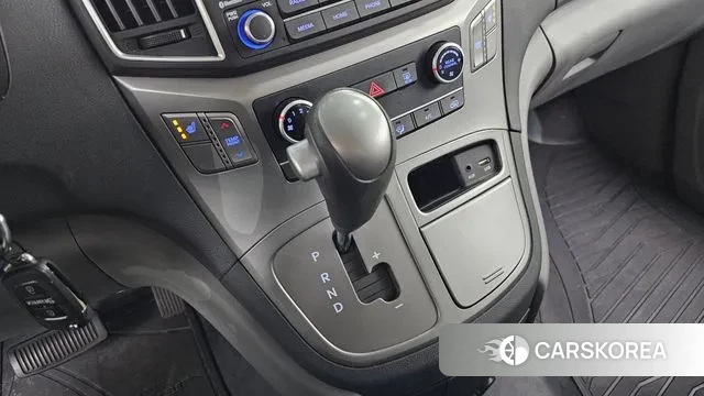 Hyundai The New Grand Starex id 3454078 из Кореи 19