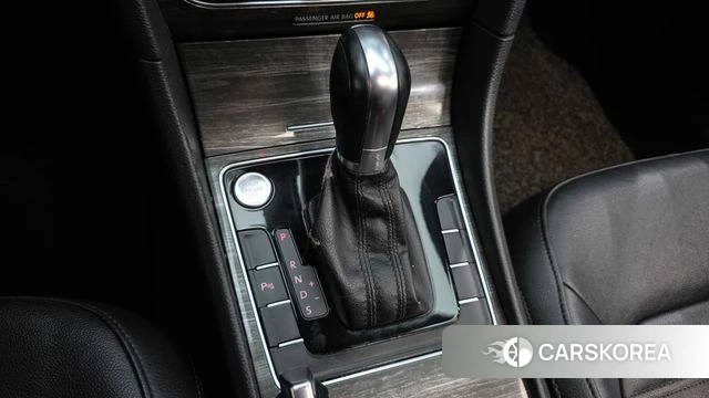 Volkswagen The New Passat id 4310912 из Кореи 19