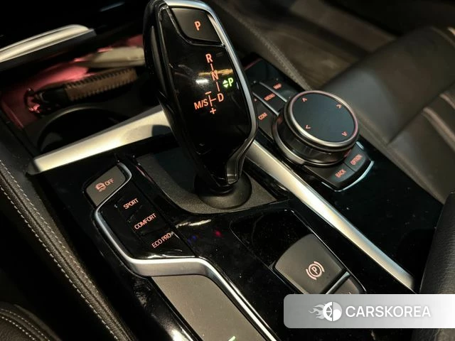 BMW 5 Series (G30) id 3853367 из Кореи 19