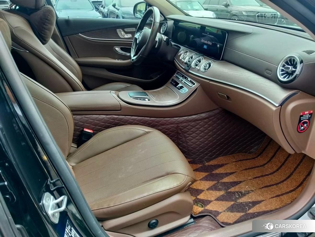 Mercedes-Benz E-class id 4468120 из Китая 16