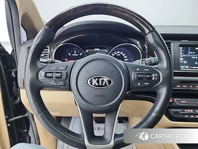 Kia The New Carnival id 3736474 из Кореи 17