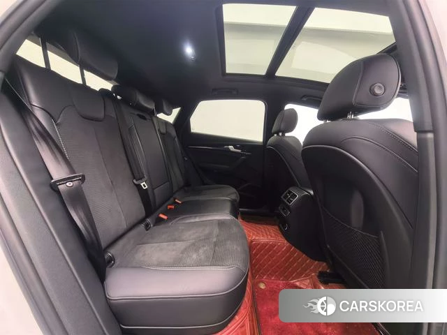 Audi Q5L Sportback id 4263973 из Китая 27