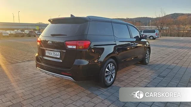 Kia All New Carnival id 3558132 из Кореи 19