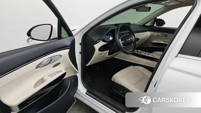 Genesis GV70 id 4283627 из Кореи 31