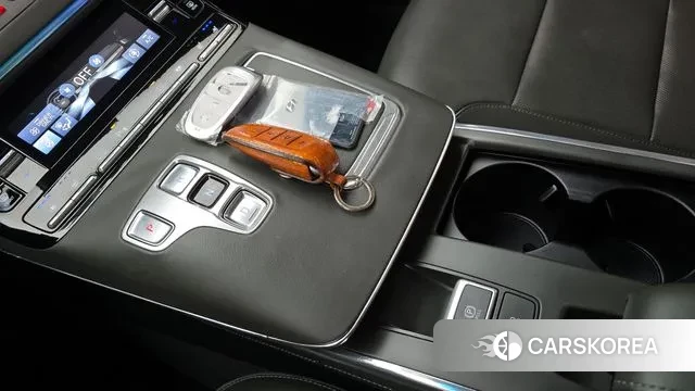 Hyundai The New Grandeur IG Hybrid id 3356439 из Кореи 19