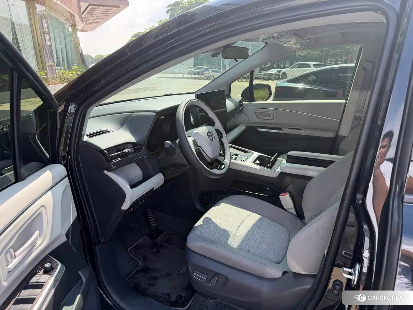 Toyota Sienna id 4576809 из Китая 9