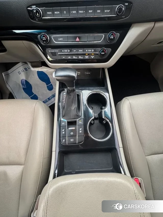 Kia The New Carnival id 3402971 из Кореи 18