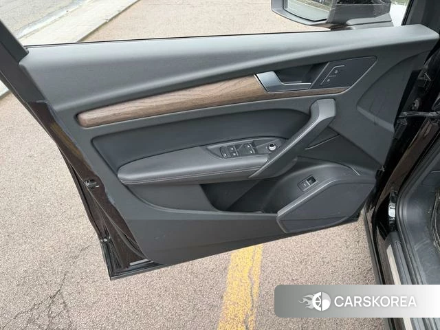 Audi Q5L id 4335180 из Китая 13